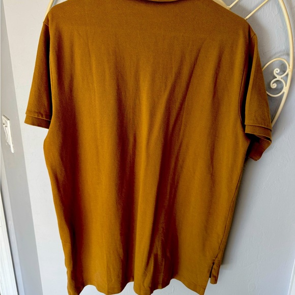 Ralph Lauren Polo shirt rarely worn. - Picture 3 of 4